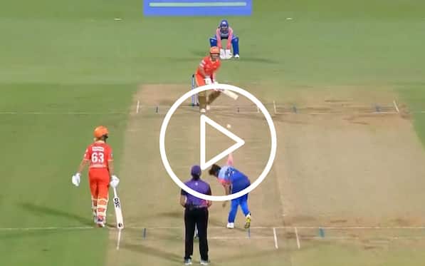 [Watch] Gujarat Skipper Beth Mooney Falls For Nothing Ball As Ismail Bags Her Third Wicket